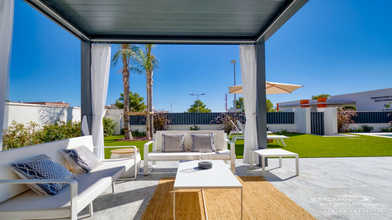 Modern Villa on a Flat Plot in a Central Location Near Altea