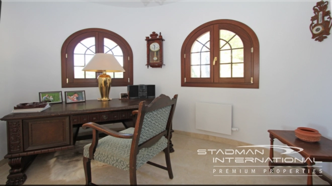 Stunning Moorish Style Villa with a Modern Interior and a Large Private Plot