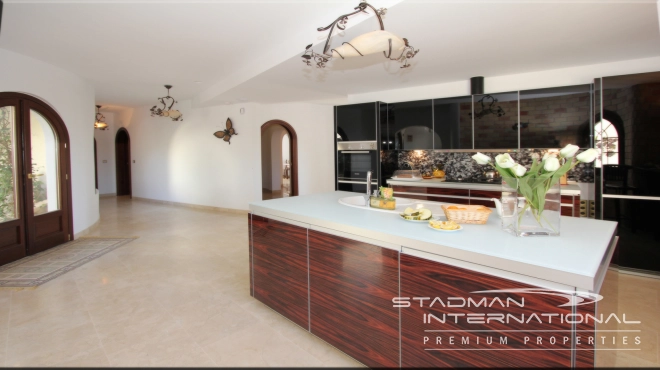 Stunning Moorish Style Villa with a Modern Interior and a Large Private Plot