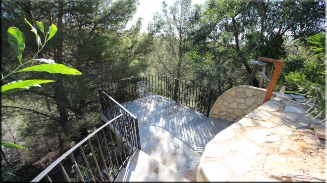 Stunning Moorish Style Villa with a Modern Interior and a Large Private Plot