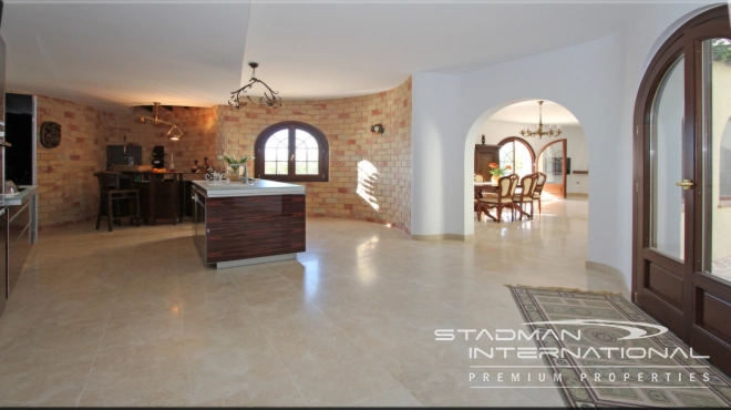 Stunning Moorish Style Villa with a Modern Interior and a Large Private Plot