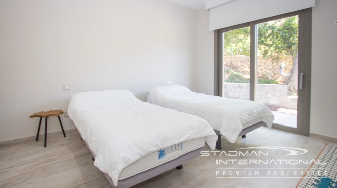 Beautiful Modern Villa Directly Overlooking Don Cayo Golf Course in Altea La Vella