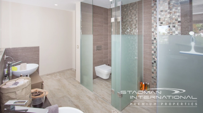 Beautiful Modern Villa Directly Overlooking Don Cayo Golf Course in Altea La Vella