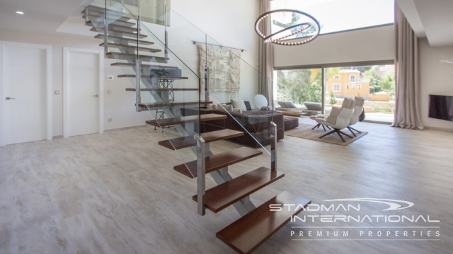 Beautiful Modern Villa Directly Overlooking Don Cayo Golf Course in Altea La Vella