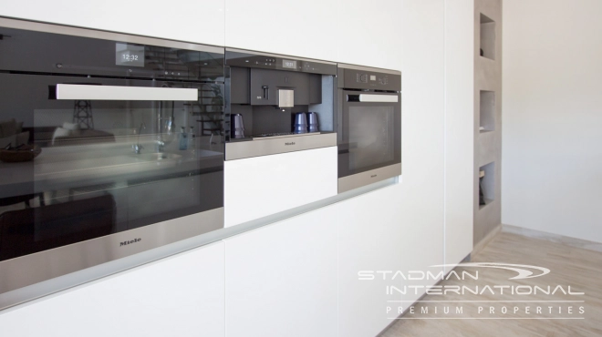 Beautiful Modern Villa Directly Overlooking Don Cayo Golf Course in Altea La Vella