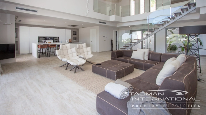 Beautiful Modern Villa Directly Overlooking Don Cayo Golf Course in Altea La Vella