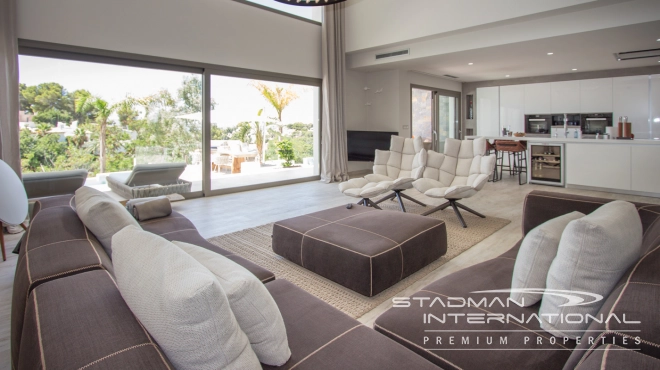Beautiful Modern Villa Directly Overlooking Don Cayo Golf Course in Altea La Vella