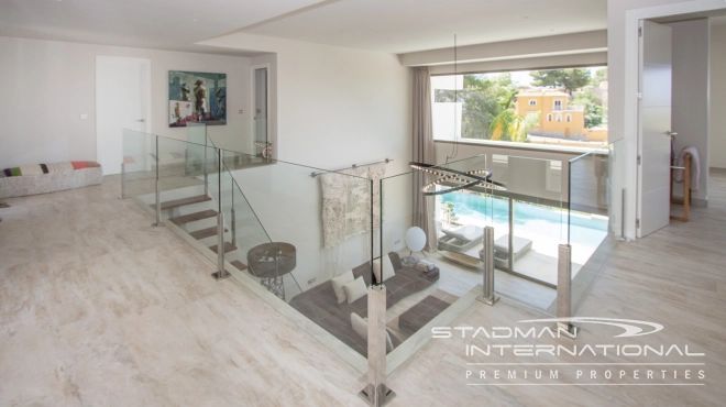 Beautiful Modern Villa Directly Overlooking Don Cayo Golf Course in Altea La Vella