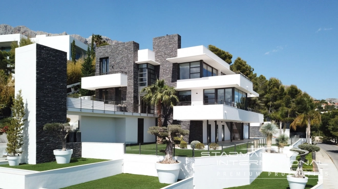 Modern Masterpiece on Don Cayo Golf with Spectacular Panoramic Views