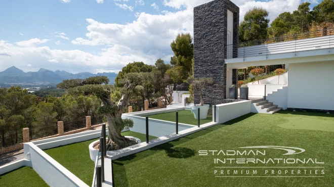 Modern Masterpiece on Don Cayo Golf with Spectacular Panoramic Views