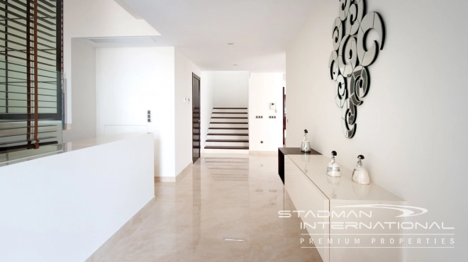 Modern Masterpiece on Don Cayo Golf with Spectacular Panoramic Views