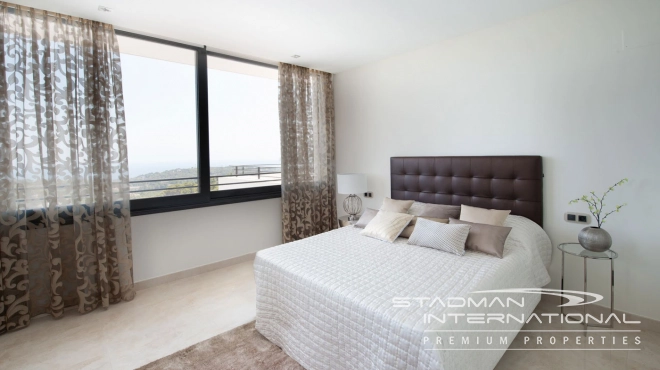 Modern Masterpiece on Don Cayo Golf with Spectacular Panoramic Views