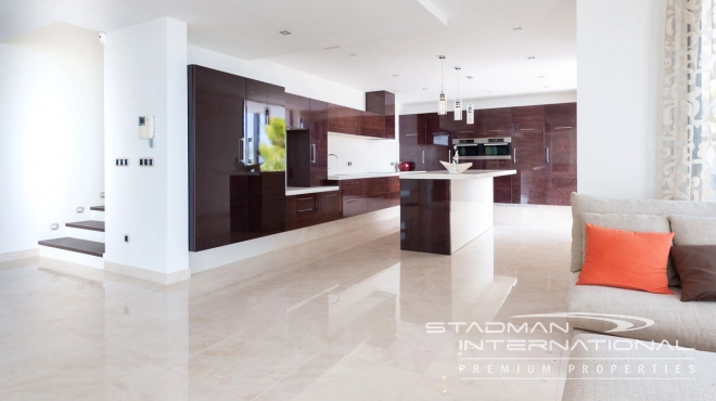 Modern Masterpiece on Don Cayo Golf with Spectacular Panoramic Views