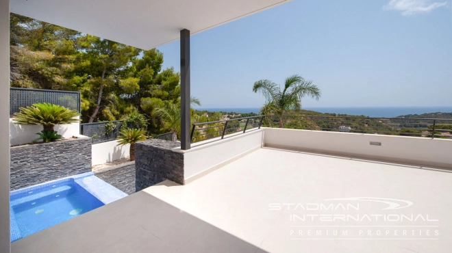 Modern Masterpiece on Don Cayo Golf with Spectacular Panoramic Views