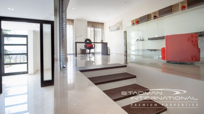 Modern Masterpiece on Don Cayo Golf with Spectacular Panoramic Views