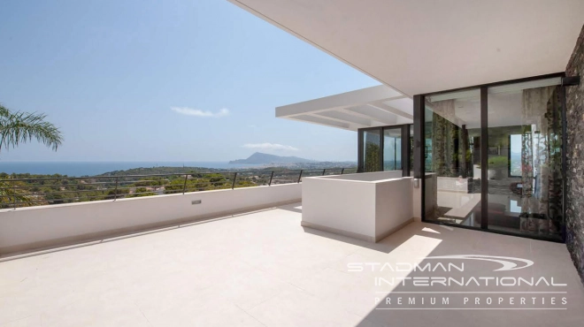 Modern Masterpiece on Don Cayo Golf with Spectacular Panoramic Views