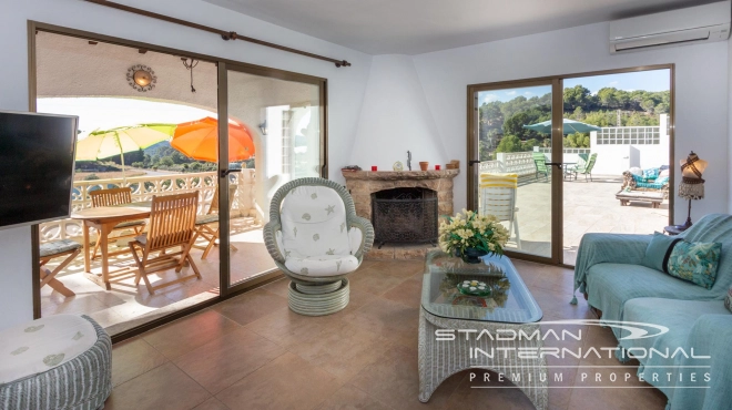 South Facing Villa with Indoor Pool in Altea La Vella
