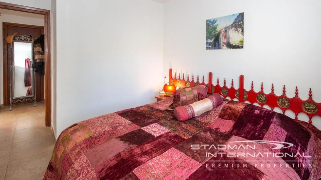 South Facing Villa with Indoor Pool in Altea La Vella
