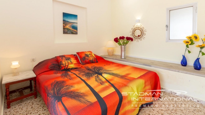 South Facing Villa with Indoor Pool in Altea La Vella
