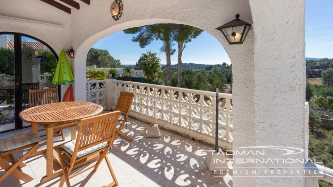 South Facing Villa with Indoor Pool in Altea La Vella
