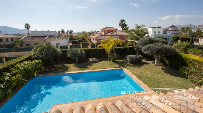 Quality Luxury Villa Near the Center of Alfaz del Pi
