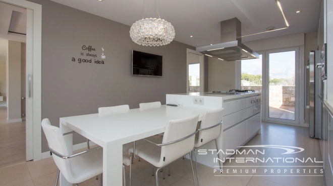 Quality Luxury Villa Near the Center of Alfaz del Pi