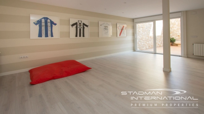 Quality Luxury Villa Near the Center of Alfaz del Pi