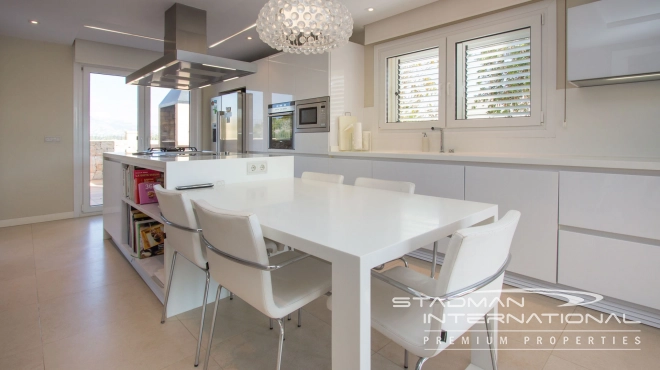 Quality Luxury Villa Near the Center of Alfaz del Pi