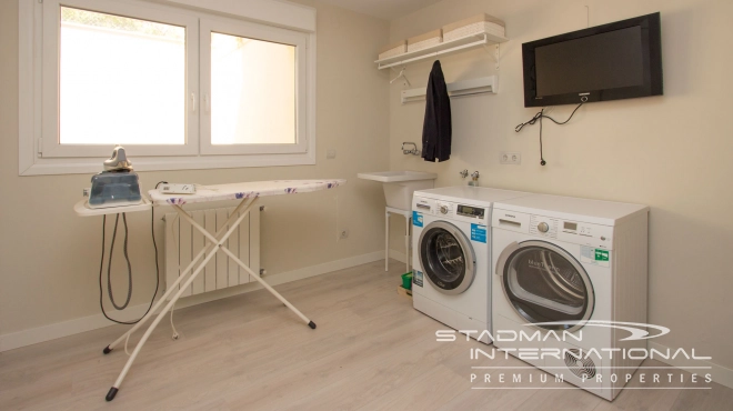 Quality Luxury Villa Near the Center of Alfaz del Pi