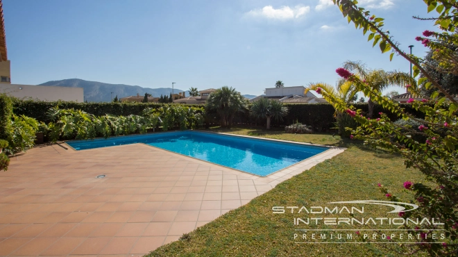 Quality Luxury Villa Near the Center of Alfaz del Pi