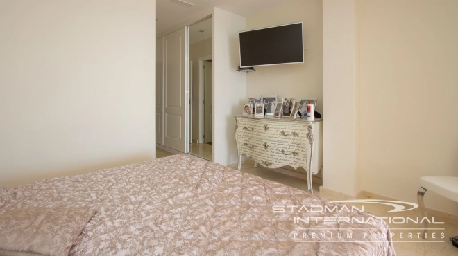 Romslig Luksusleilighet Med Fantastisk Havutsikt i Altea Hills 