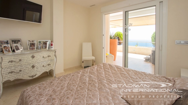 Romslig Luksusleilighet Med Fantastisk Havutsikt i Altea Hills 