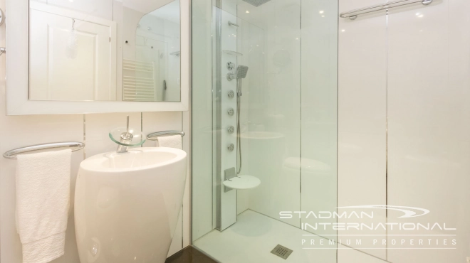 Romslig Luksusleilighet Med Fantastisk Havutsikt i Altea Hills 