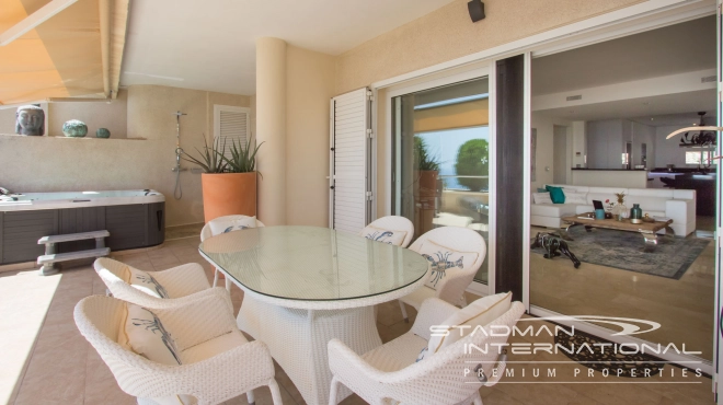 Romslig Luksusleilighet Med Fantastisk Havutsikt i Altea Hills 