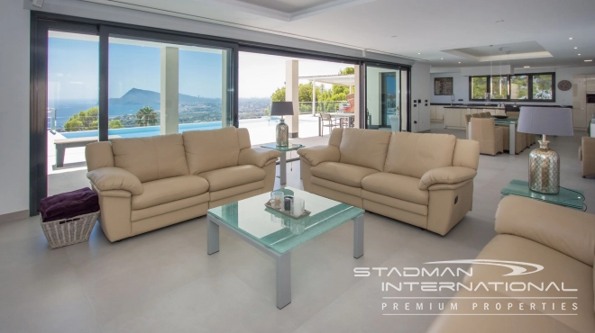 Large Mansion with Stunning Sea Views in Sierra de Altea