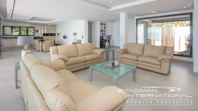 Large Mansion with Stunning Sea Views in Sierra de Altea