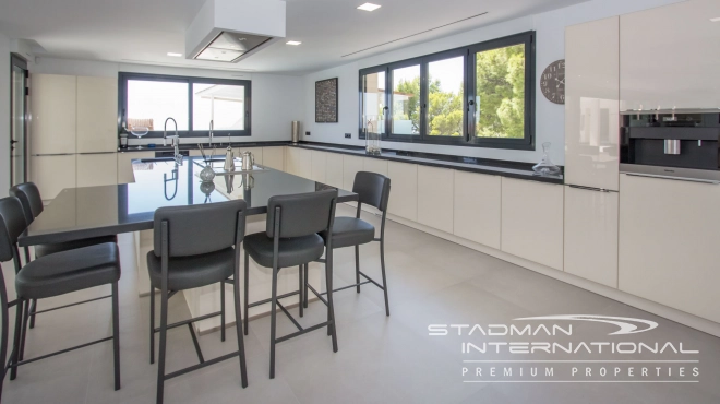 Large Mansion with Stunning Sea Views in Sierra de Altea