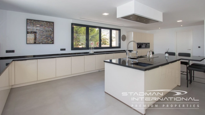 Large Mansion with Stunning Sea Views in Sierra de Altea