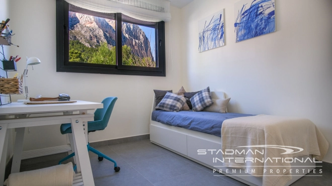 New Build Villa on One Level with Beautiful Sea View