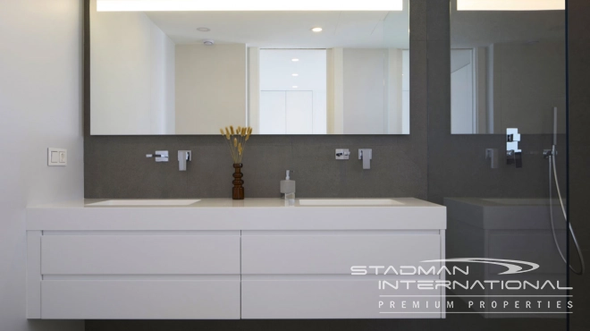 Villa de Luxe, Nouvelle Construction, avec Vue Spectaculaire sur Mer