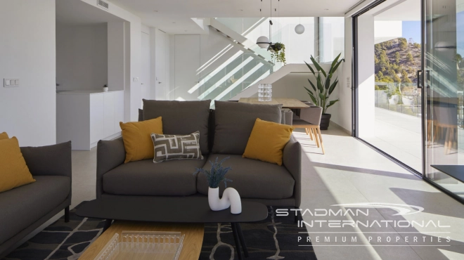 Villa de Luxe, Nouvelle Construction, avec Vue Spectaculaire sur Mer