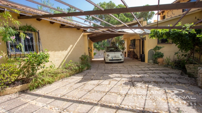 Spacious Villa with lots of Privacy in the Sierra de Altea Golf