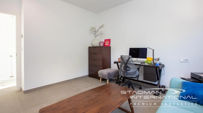 Spacious and Modern Sea View Villa in Polop 