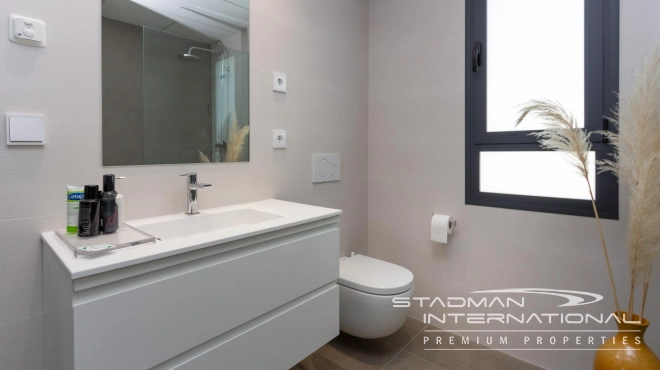 Spacious and Modern Sea View Villa in Polop 