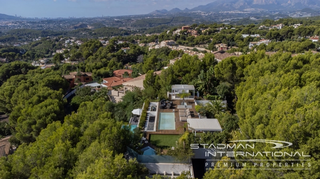Modern Villa on One Level with Sea Views in Altea La Vella