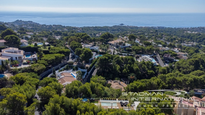 Modern Villa on One Level with Sea Views in Altea La Vella