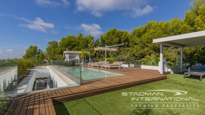 Modern Villa on One Level with Sea Views in Altea La Vella