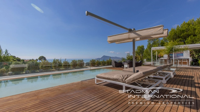 Modern Villa on One Level with Sea Views in Altea La Vella