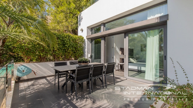 Modern Villa on One Level with Sea Views in Altea La Vella