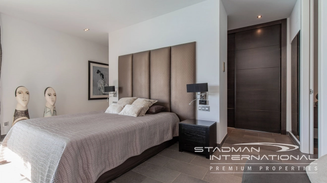 Modern Villa on One Level with Sea Views in Altea La Vella